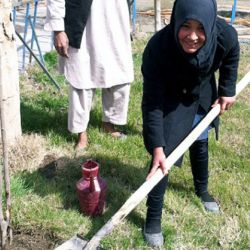 Zafira freut sich auf ihren neuen Englischkurs!